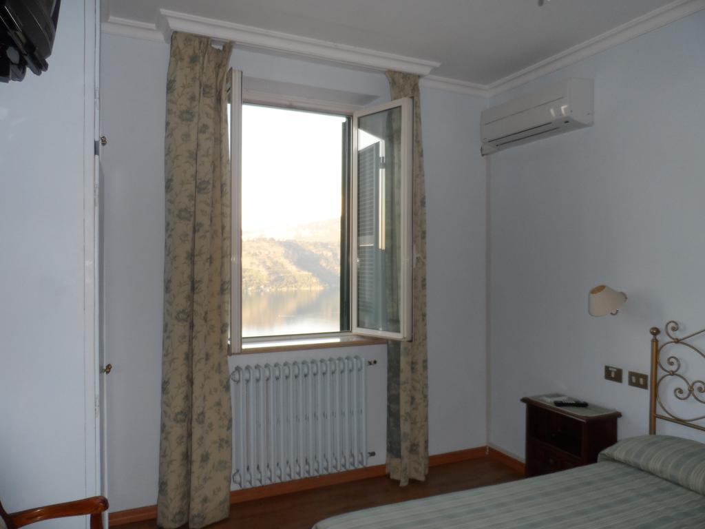 Albergo Lucia Pagnanelli كاستل غاندولفو الغرفة الصورة
