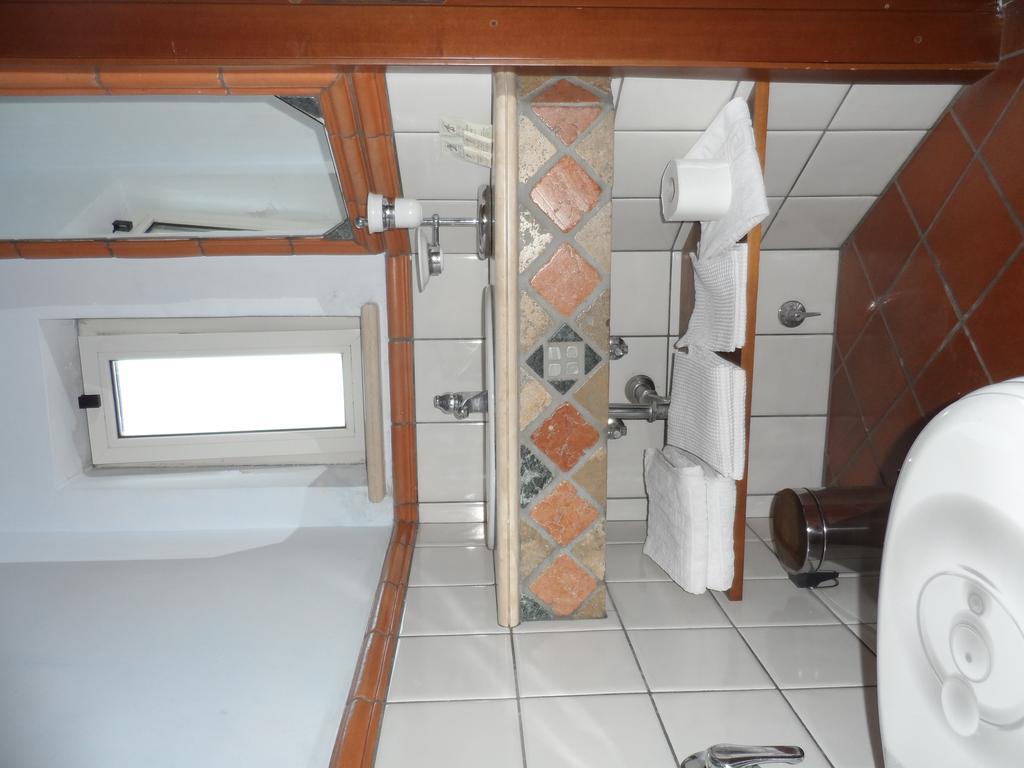Albergo Lucia Pagnanelli كاستل غاندولفو الغرفة الصورة